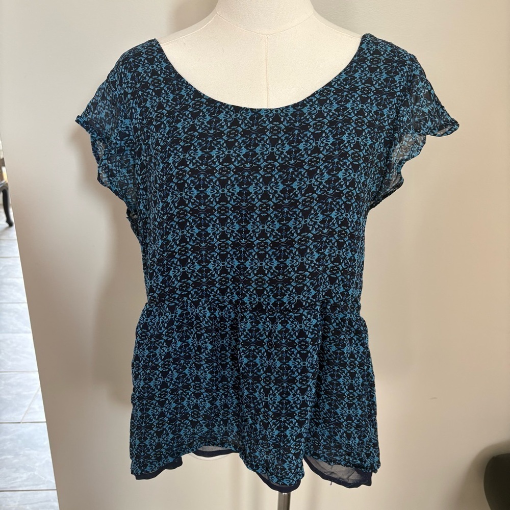 Lucky Brand Women’s Blue Floral Print‎ Chiffon Top Blouse Open Back Sz M Boho
